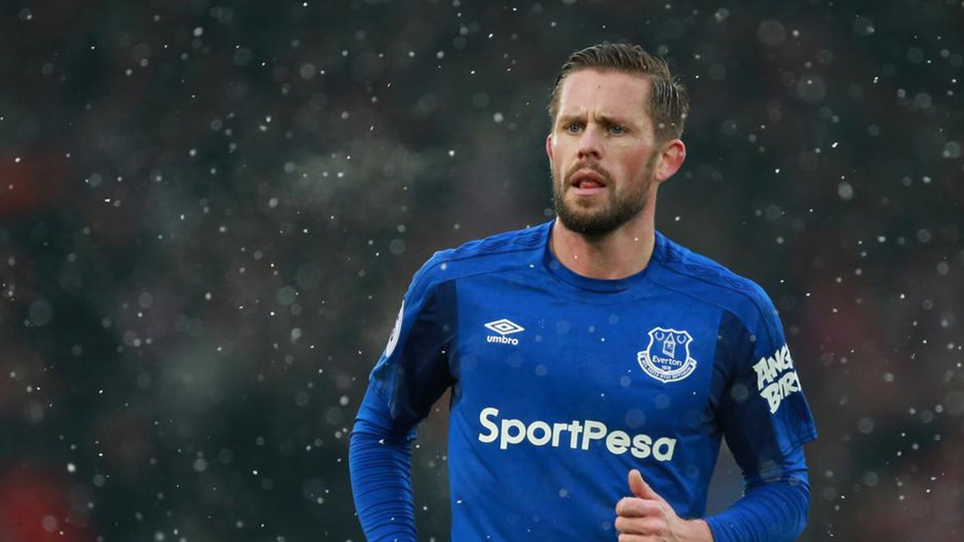 爱游戏娱乐网址-英国队冲刺阶段爆发力惊艳全场，英国队首发